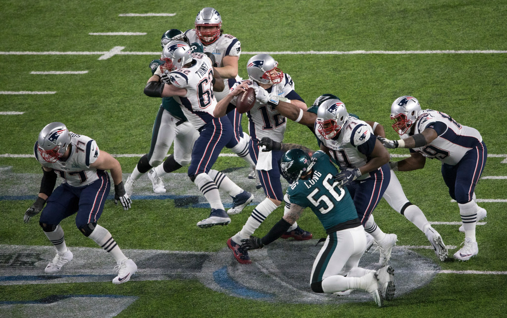 NFL ban use of 10 helmet models after safety tests